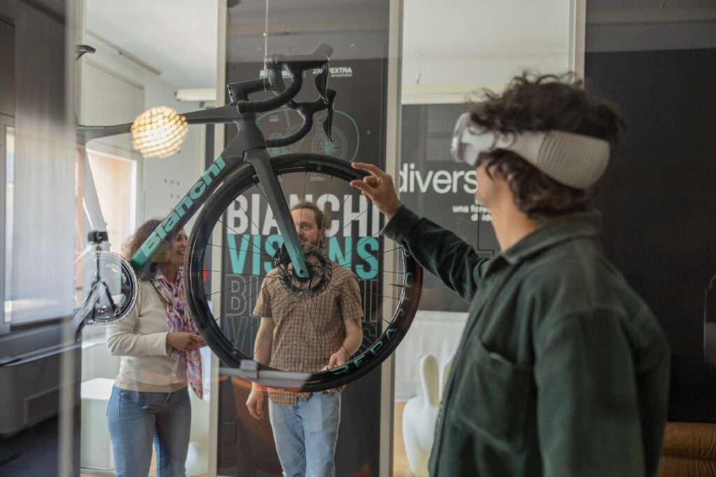 Alla Milano Design Week Bianchi abbatte il confine fra fisico e virtuale